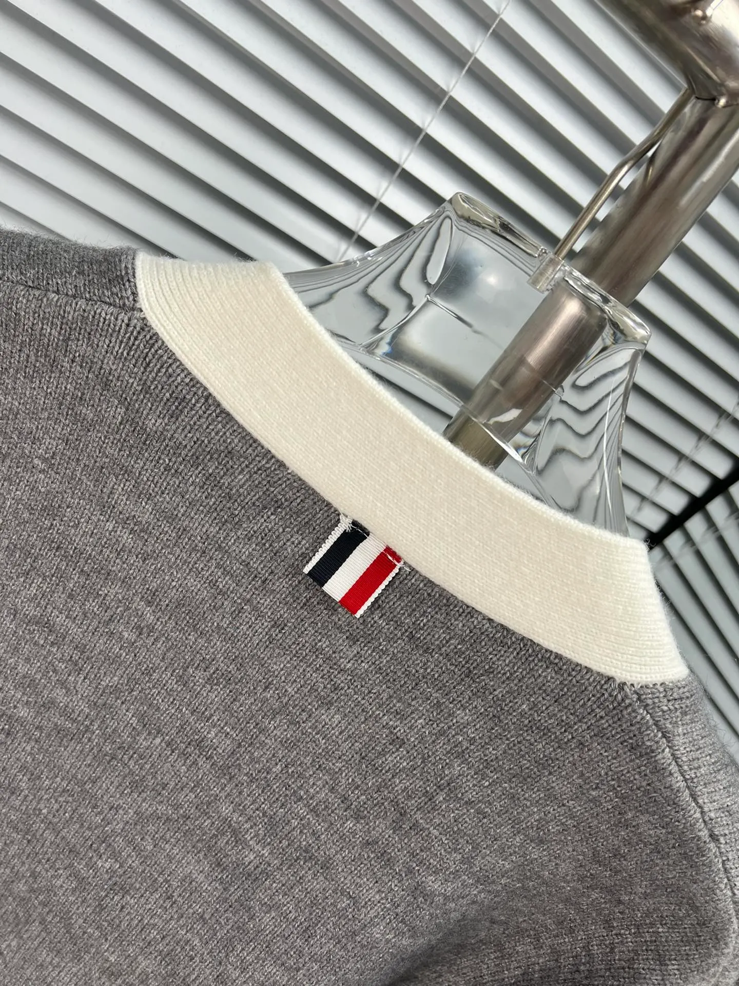 THOM BROWNE🇳🇱 OS ： ， ， TB ， ， ， ， ， ， Sizes:1 2 3 :